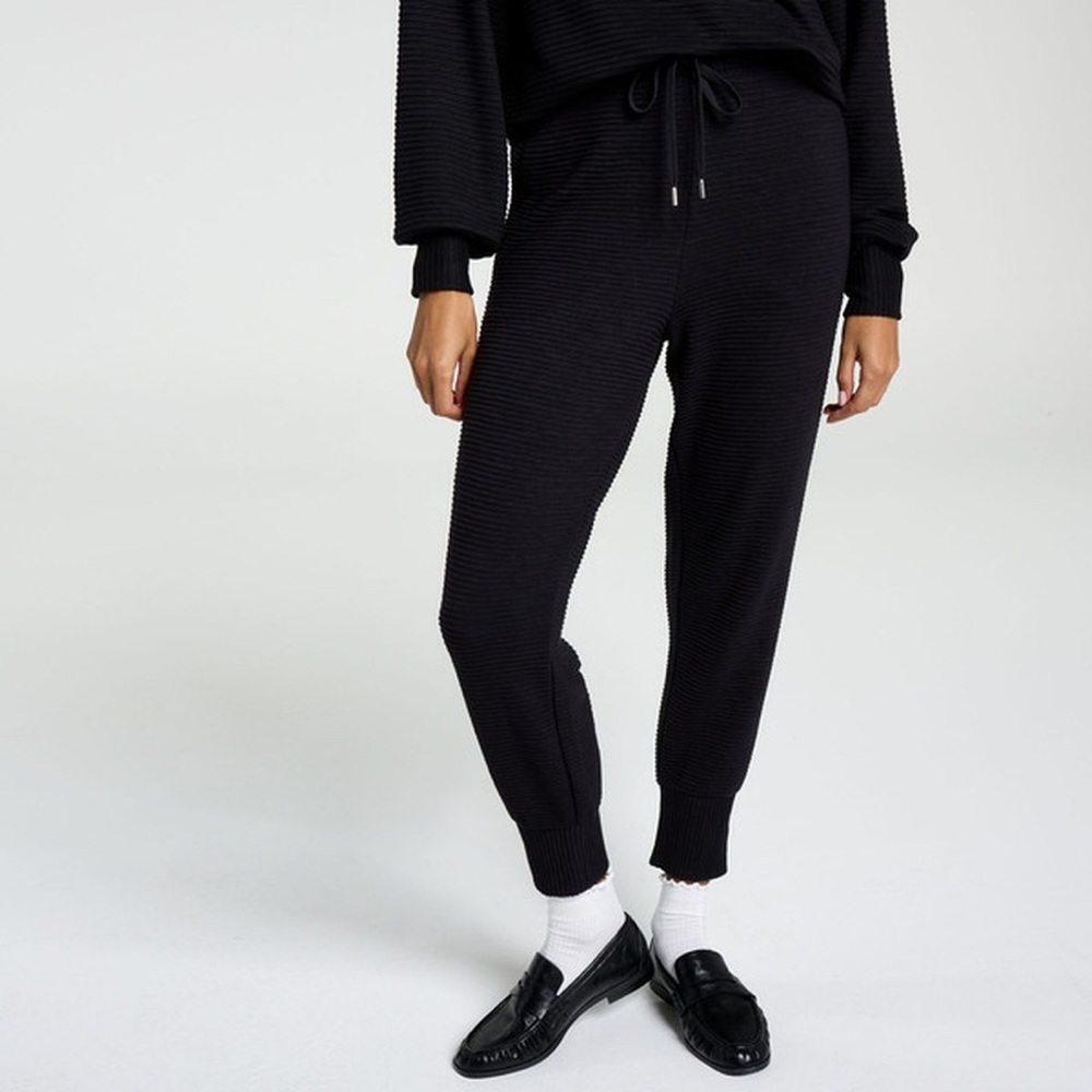 CALIA Women’s Elevate Rib Jogger, XS - Pure Black